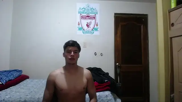 NaugthyCoupleX_ webcam