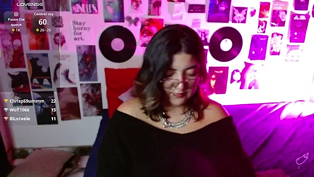 Roxy_f_w webcam