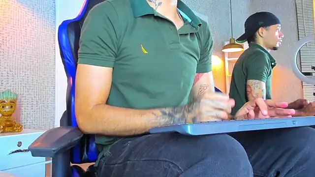 Daniel_huge22 webcam
