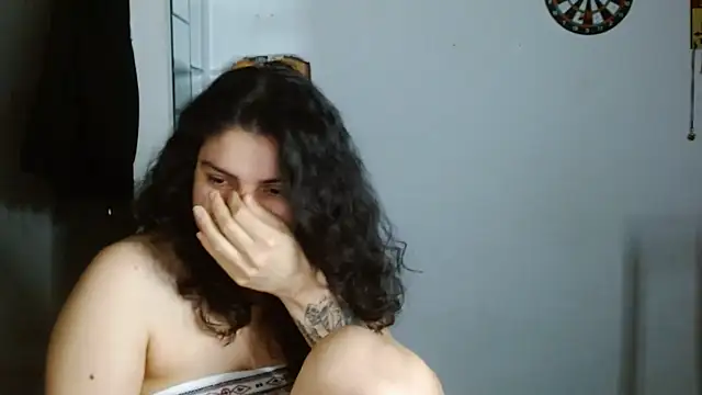 karoll8 - Karoll8's free webcam - UK Sex Cams