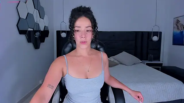 AlessaRomero webcam