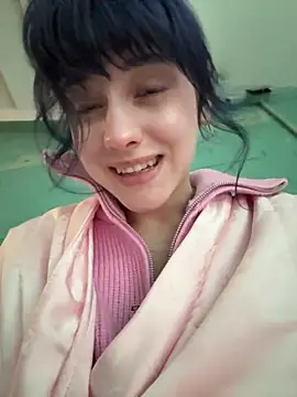 Only_April webcam