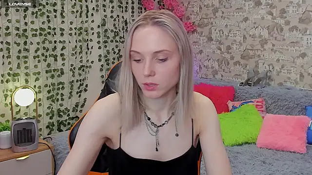 Gina_Gina_love webcam