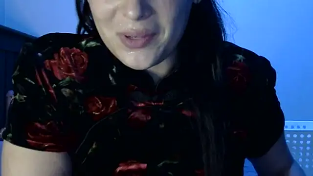 Luna_6911_ webcam