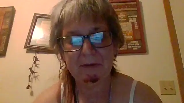 becky1111 webcam
