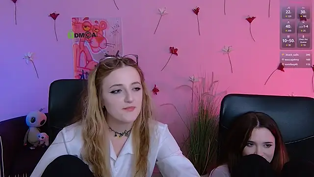 liana_kisses webcam
