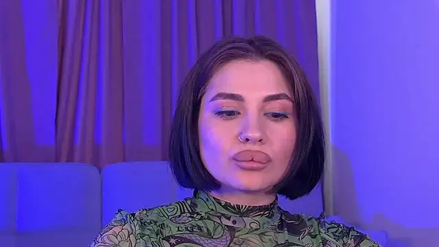 AdrianaToress webcam