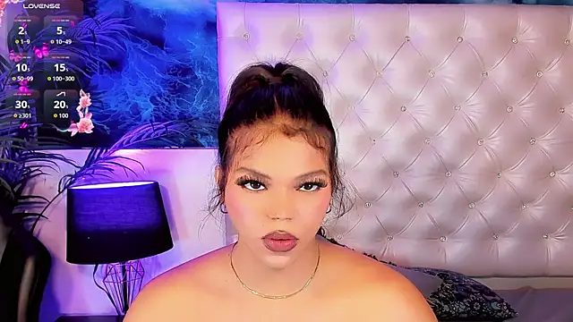 Keira_Fox31 webcam