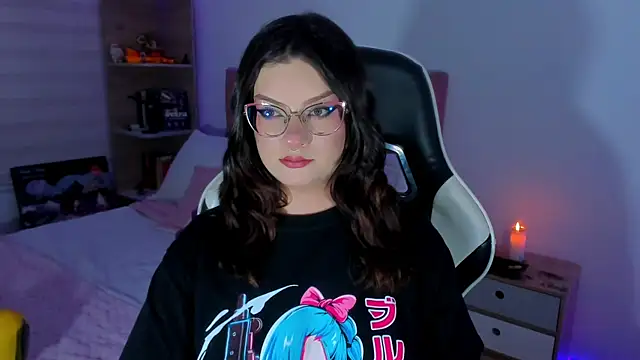 OphelianaRose33 webcam