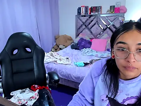 naomi_johnson webcam