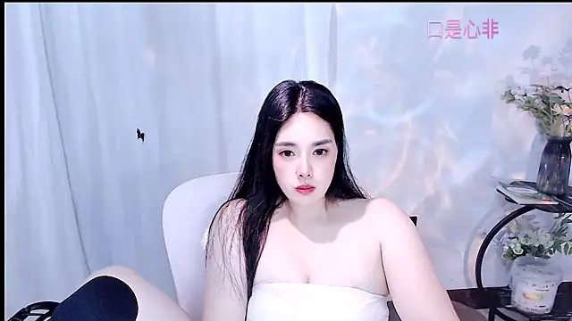 Mimi_lv118 webcam