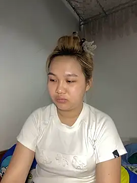 Almira6868 webcam