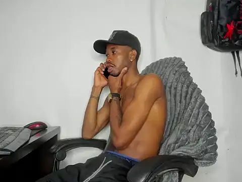 Kofi_exotic_2 webcam