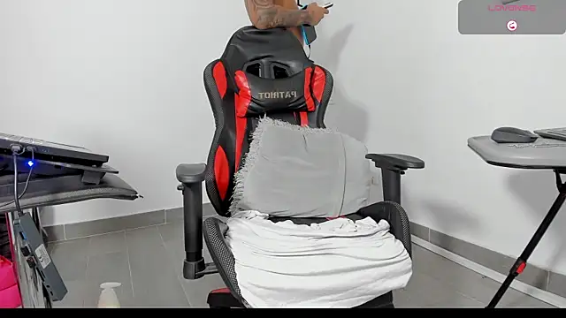 TROYWESLY- webcam