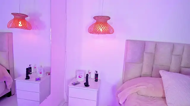 Vanessa_cruz_18 webcam