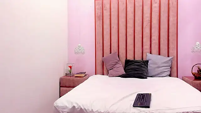 Lucie_Red webcam