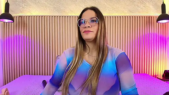 big_tits_in_your_face webcam