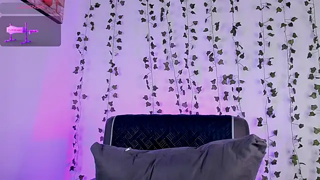 SelenaStonne webcam