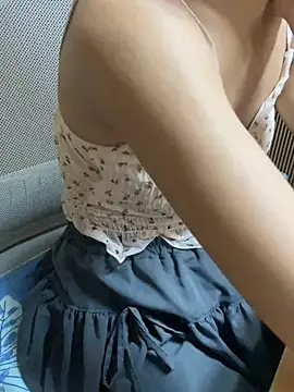 Mina048 webcam