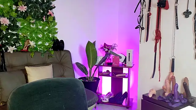 AndreaKinky webcam