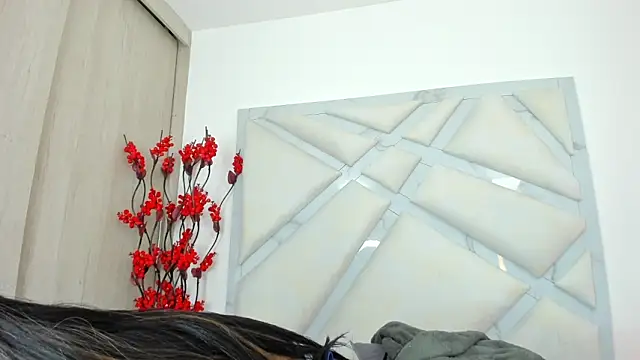 Chanel_boobs2