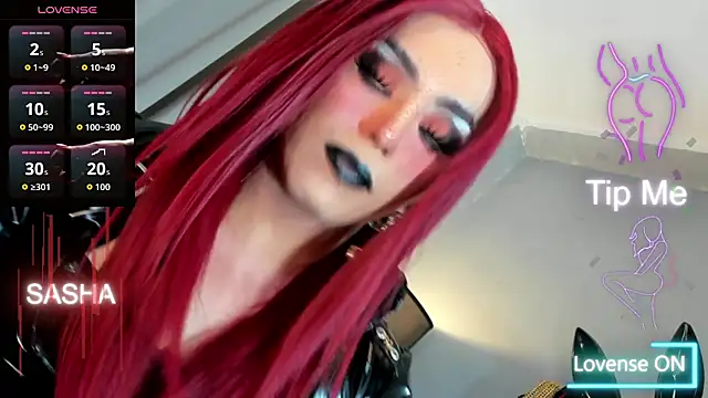 DominaAurumXXX webcam