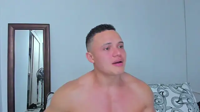 KingLevi01 webcam