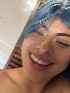 Eva_Feller69
