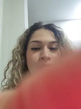Sara_smiiith211 webcam