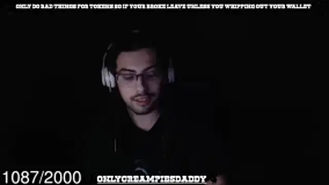 onlycreampiesdaddy webcam