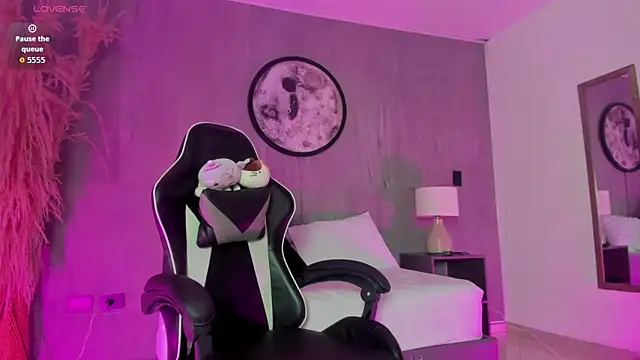 charlottee27_ webcam