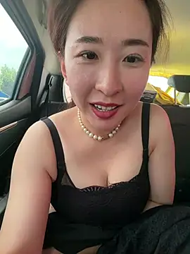 jingjingxiang-520 - Jingjingxiang-520's free webcam - UK Sex Cams