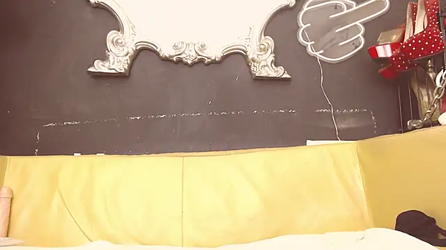 Miss_MarieJo webcam