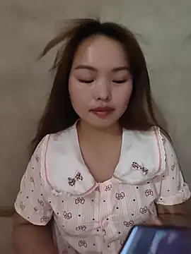 Mina_xYx webcam