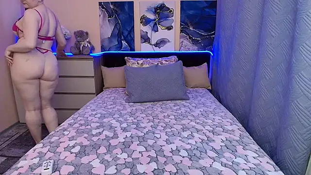 BlondPearl webcam