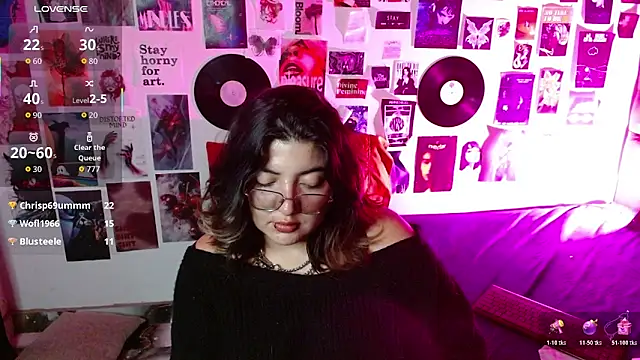 Roxy_f_w webcam