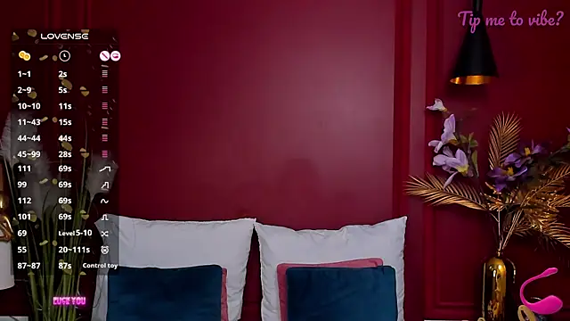 Mayzzie live cam