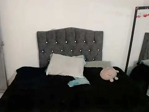 mitschellfox21 webcam