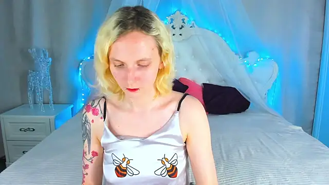 LikiLips webcam