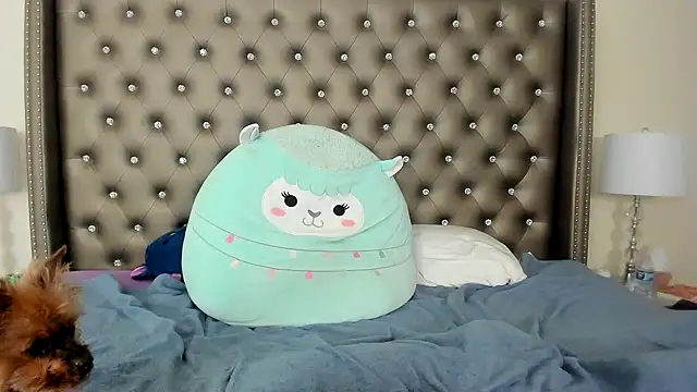NadiaLyla webcam