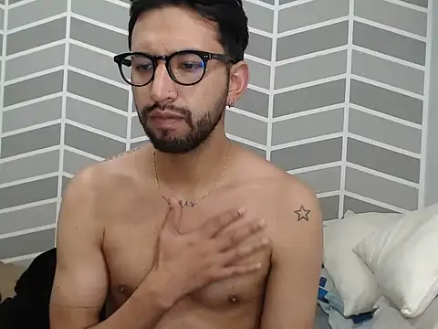 thomass1018 webcam