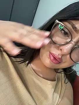 MileyGia webcam