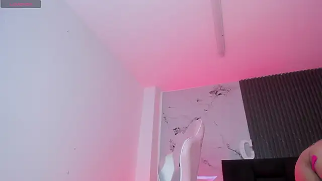 Miammigiaita - Trans webcam sex chat