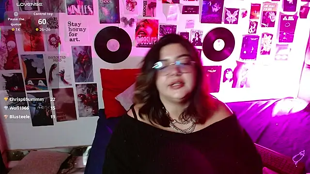 Roxy_f_w webcam
