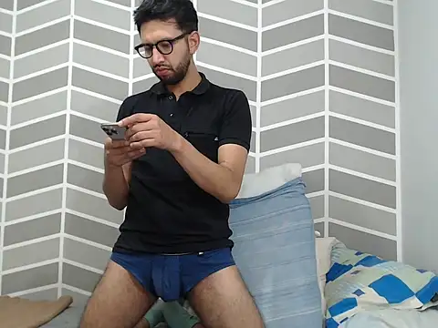 thomass1018 webcam