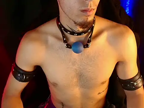 dark_men1 webcam