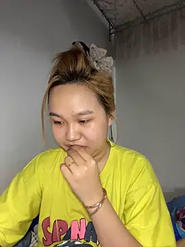 Almira6868 webcam