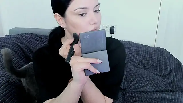 Dark_Moni webcam
