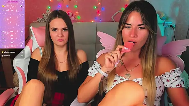 hotty_girls_here webcam