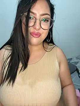 MileyGia webcam